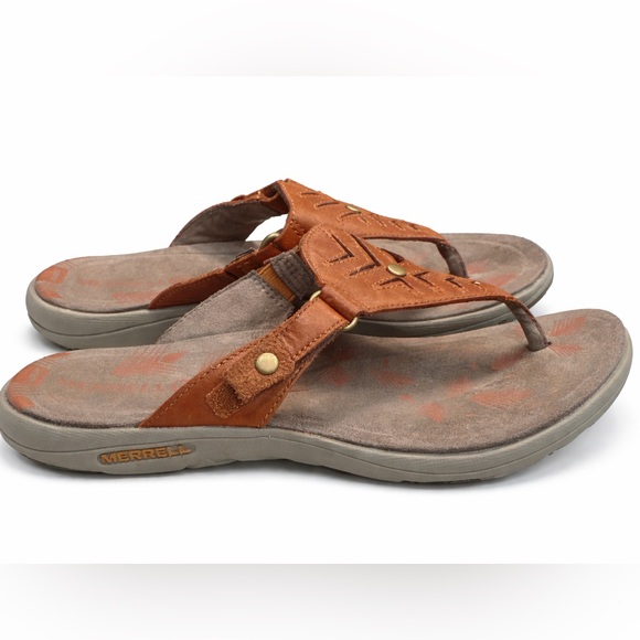 Merrell Other - Merrell women’s Brown Leather Thong Sandals